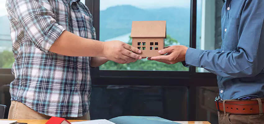 How We Determine Your Sell House with Reverse Mortgage Offer in Riverhead, NY?